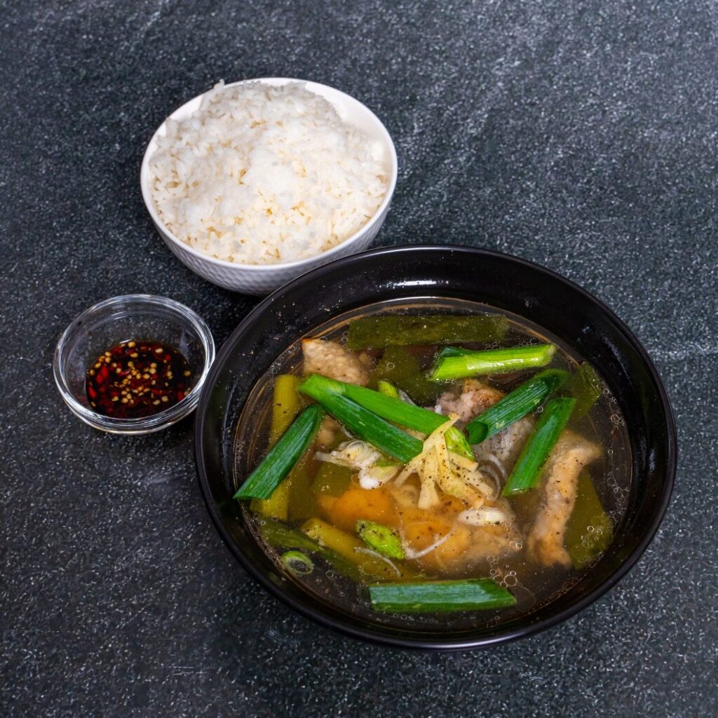 Fried Fish in Ginger Spring Onion Soup