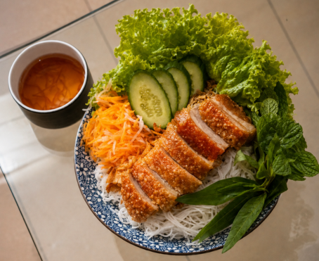 Vermicelli Noodles With Crispy Roast Pork (Bún Heo Quay)