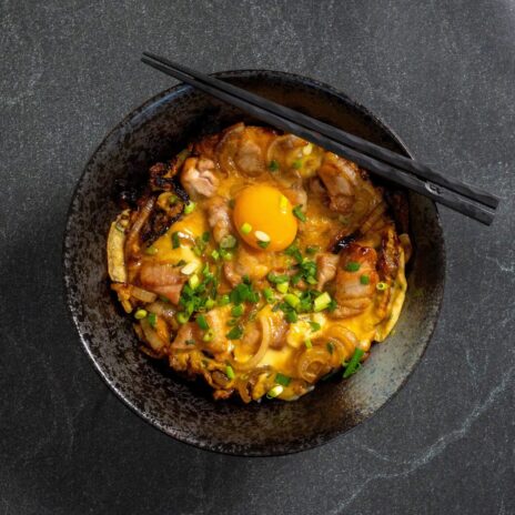 Chicken and Egg Rice Bowl (Oyakodon)